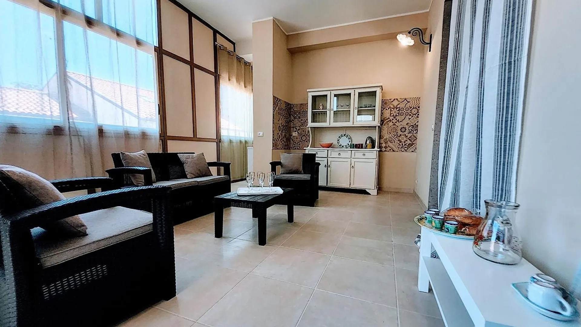 Holiday home Il Sole Sul Mare A 100 M Dal Lungomare Di Stazzo Villa Italy